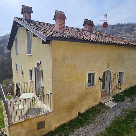 Casa Nel Verde Ca Dla Cola Mombasiglio Exterior photo